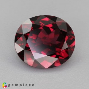 rhodolite garnet  4.71cts - 11x10mm