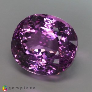 kunzite  141.24cts - 30x27mm kunzite  141.24cts - 30x27mm