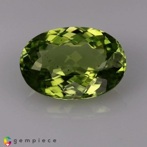 peridot  4.09cts - 12x9mm peridot  4.09cts - 12x9mm