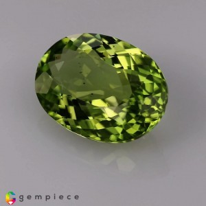peridot  4.09cts - 12x9mm peridot  4.09cts - 12x9mm