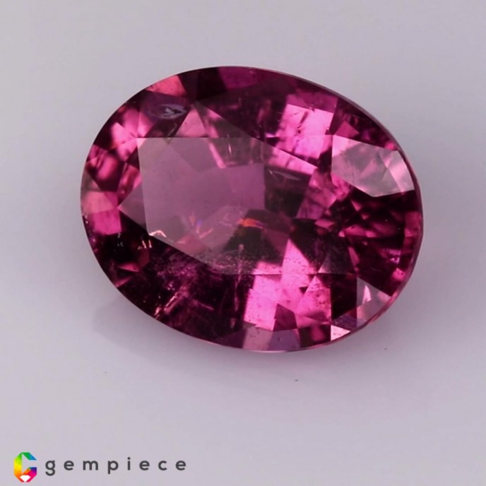 Sweet purplish pink natural rubellite oval  shaped 3.19cts - 11x9mm