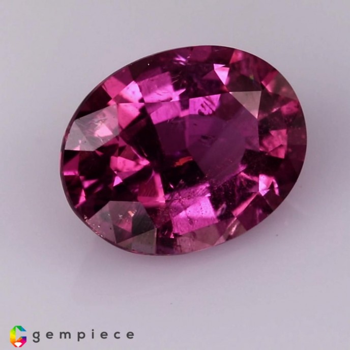 Sweet purplish pink natural rubellite oval  shaped 3.19cts - 11x9mm