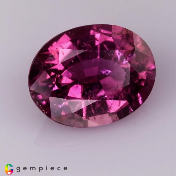 Sweet purplish pink natural rubellite oval  shaped 3.19cts - 11x9mm