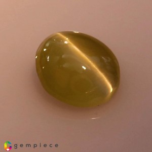 chrysoberyl cats eye  0.99cts - 7x5mm chrysoberyl cats eye  0.99cts - 7x5mm