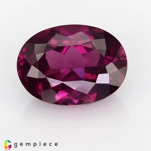 rhodolite garnet  4.76cts - 11x8mm