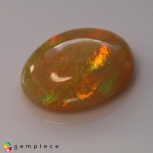 rainbow opal  3.77cts - 14x11mm