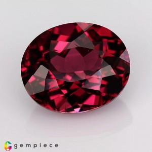 rhodolite garnet  6.28cts - 12x10mm