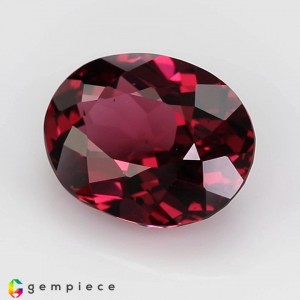 rhodolite garnet  3.85cts - 11x8mm