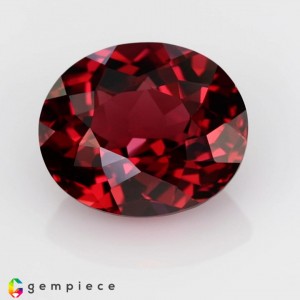 rhodolite garnet  4.36cts - 11x9mm
