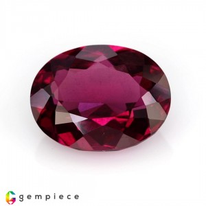 rhodolite garnet  6.92cts - 13x10mm