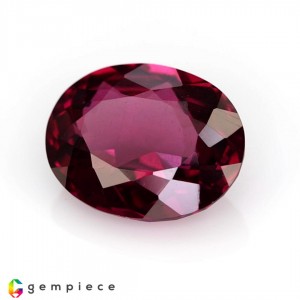 rhodolite garnet  6.92cts - 13x10mm