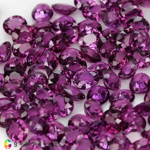 rhodolite garnet  82.34cts - Mixed Lot