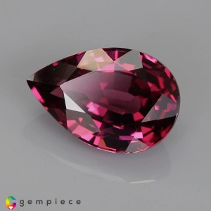 rhodolite garnet  3.67cts - 11x8mm