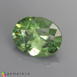 demantoid garnet  0.83cts - 6x5mm