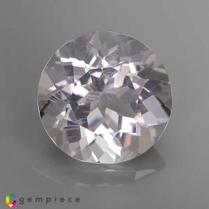 scapolite  2.09cts - 9x6mm scapolite  2.09cts - 9x6mm