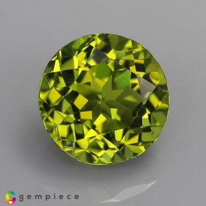 peridot  4.87cts - 10x7mm peridot  4.87cts - 10x7mm