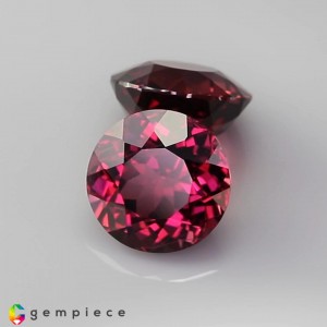 rhodolite garnet pair  4.70cts - 8x5mm
