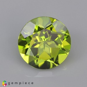 peridot  4.17cts - 10x6mm