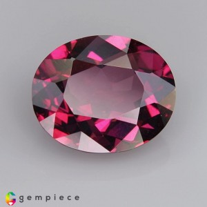 rhodolite garnet  3.65cts - 11x7mm