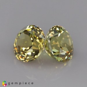 grossular garnet  1.72cts - 5x4mm