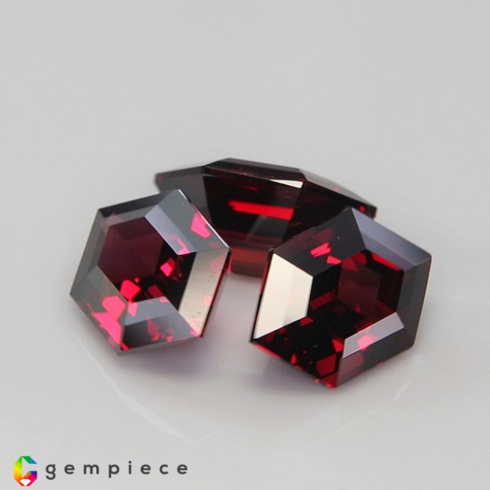 rhodolite garnet Rhodolite Garnet image