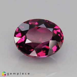 rhodolite garnet  4.26cts - 10x8mm