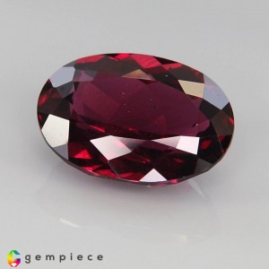 rhodolite garnet  9.46cts - 15x11mm
