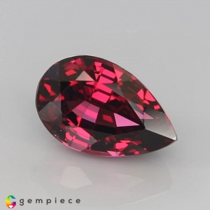 rhodolite garnet  4.26cts - 12x7mm