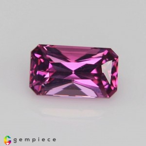 malaya garnet  1.30cts - 8x4mm