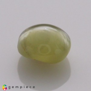 chrysoberyl cats eye  1.04cts - 6x5mm chrysoberyl cats eye  1.04cts - 6x5mm