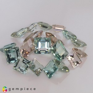 tourmaline  22.86cts - Mixed Lot tourmaline  22.86cts - Mixed Lot