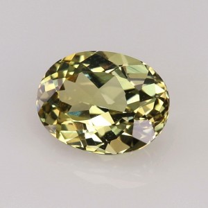 grossular garnet  1.84cts - 9x7mm