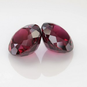 rhodolite garnet pair  12.96cts - 11x7mm
