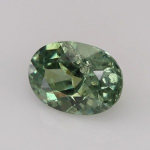 demantoid garnet  1.06cts - 7x5mm