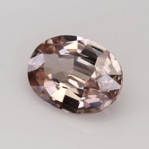 zircon  3.30cts - 10x7mm zircon  3.30cts - 10x7mm
