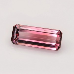 tourmaline  3.84cts - 14x6mm tourmaline  3.84cts - 14x6mm