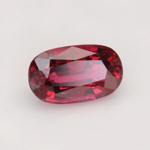 spinel  1.88cts - 9x6mm
