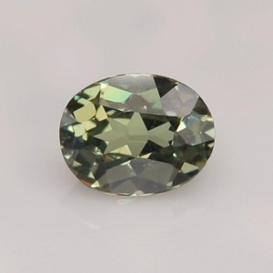 demantoid garnet  0.66cts - 6x4mm