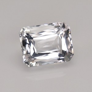 petalite  5.73cts - 12x10mm petalite  5.73cts - 12x10mm