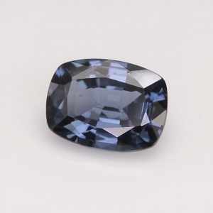spinel  1.67cts - 8x6mm