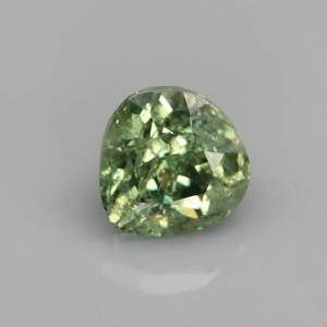 Demantoid garnet  0.97cts - 6x5mm