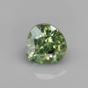 Demantoid garnet  0.97cts - 6x5mm