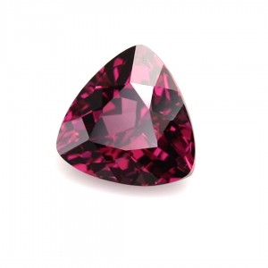 rhodolite garnet  2.29cts - 8x5mm