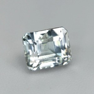 Acrolite Tourmaline  1.81cts - 7x6mm Acrolite Tourmaline  1.81cts - 7x6mm
