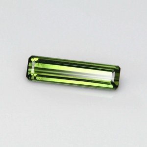 tourmaline  2.62cts - 17x5mm tourmaline  2.62cts - 17x5mm