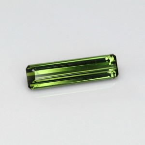 tourmaline  2.62cts - 17x5mm tourmaline  2.62cts - 17x5mm