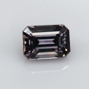 sapphire color change  0.61cts - 5x3mm