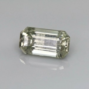 grossular garnet  3.26cts - 11x6mm