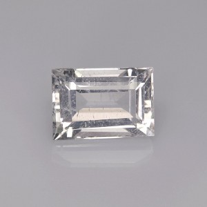 scapolite color change   3.31cts - 20x7mm scapolite color change   3.31cts - 20x7mm