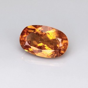 clinohumite  2.96cts - 11x7mm